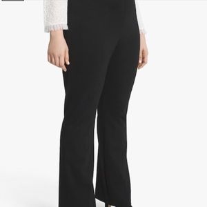 Figure flattering WHBM dress slacks with stretch